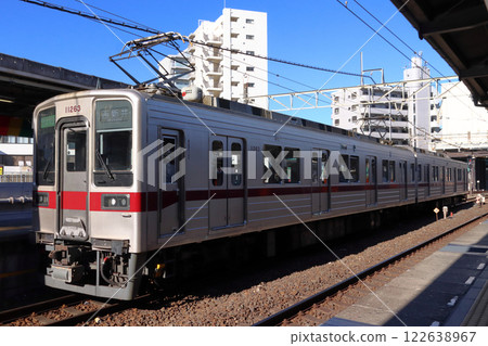 [TS] 東武大師線 10050 系列列車（單人運行：西新井⇔大師前） 122638967