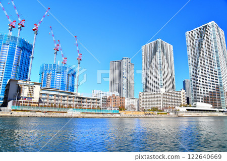 Toyosu Sports Park, Asashio Canal Waterfront Park / View of Asashio Canal and Asashio Kobashi Bridge (Chuo-ku, Tokyo) [2025.1] 122640669