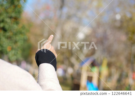 The Pointing Gesture Experienced in a Beautiful Natural Outdoor Setting 122646641