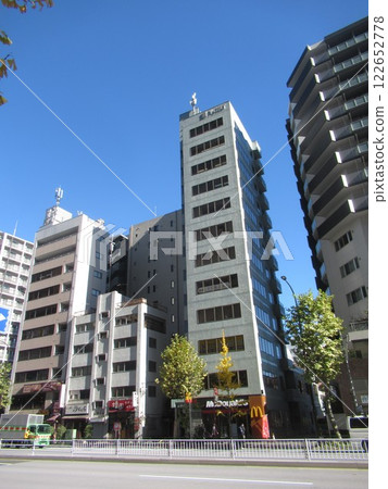 本鄉四丁目附近 122652778