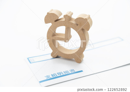 發票和手錶 122652892