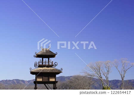 卡拉科-卡吉遺址的瞭望塔在藍天的映襯下格外引人注目 卡拉科-卡吉遺址的瞭望塔在藍天的映襯下格外引人注目 122654417