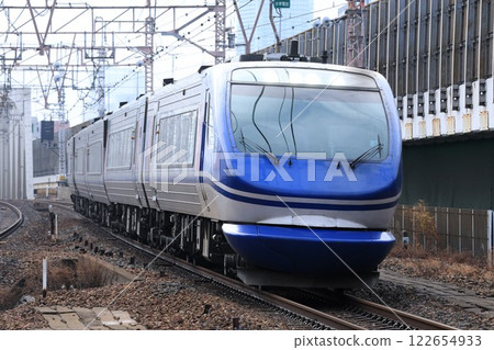 [Chizu Express] HOT7000 Series Limited Express "Super Hakuto" (JR Kobe Line: Tsukamoto Station) 122654933