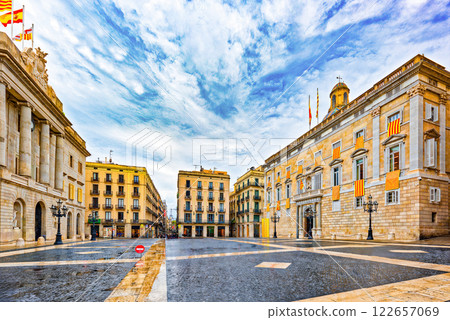 Saint James's Square -Palace of the Generalitat of Catalonia,City Hall. 122657069