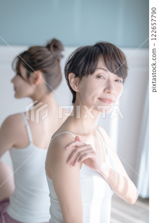 Beauty image of a middle-aged woman 122657790