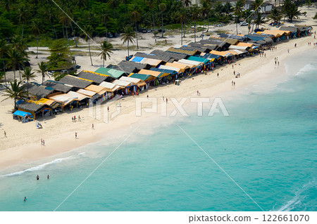 Market on beach 122661070