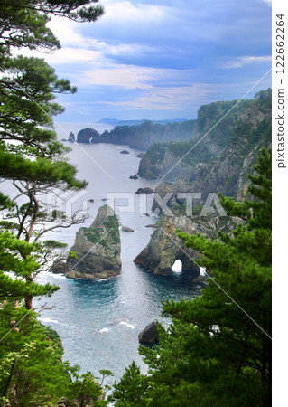 Uonosu Cliffs and Sanriku Coast (Tanohata Village, Iwate Prefecture) 122662264