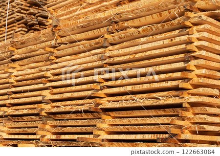 Wood drying. Lumber. Harvesting, sale of lumber for construction 122663084