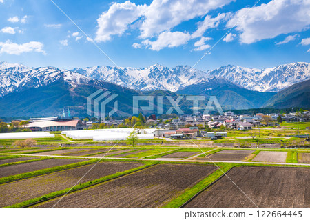 The original scenery of Hakuba Village 122664445
