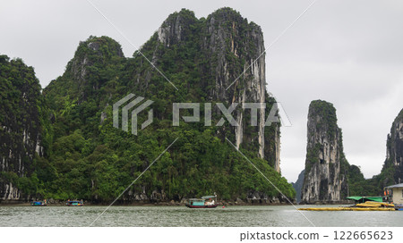 鬥雞岩，越南下龍灣，2024 年 5 月 122665623