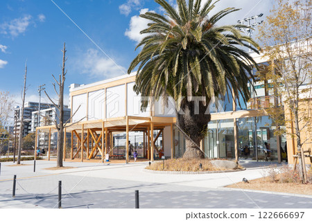 Kawasaki City Fujimi Park Clubhouse [Left side up] 122666697