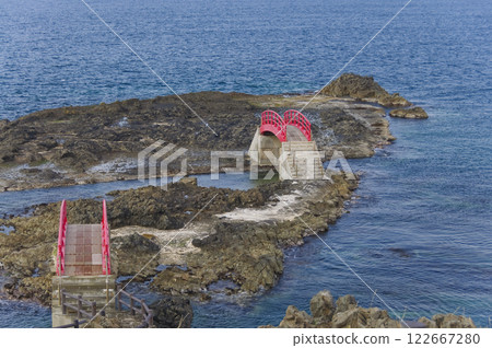 青森縣大月海岸的津輕國定公園、潮齋橋、渚橋 青森縣大月海岸的津輕國定公園、潮齋橋、渚橋 122667280