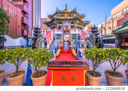 日本橫濱城市景觀。俯瞰橫濱中華街和橫濱媽祖廟。邁向新時代 = 2025 年 2 月 6 日 日本橫濱城市景觀。俯瞰橫濱中華街和橫濱媽祖廟。邁向新時代 = 2025 年 2 月 6 日 122668638