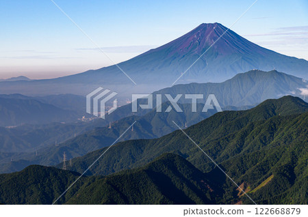 （山梨縣）夏季富士山和山脈的壯麗景色 - 日本風景 122668879
