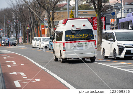 Emergency ambulance 122669836