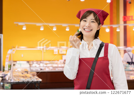 People working at a supermarket (property release obtained) People working at a supermarket (property release obtained) 122671677