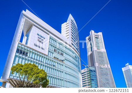Yokohama cityscape in Japan, including Sakuragicho Station and Yokohama Landmark Tower (February 6, 2025) 122672151