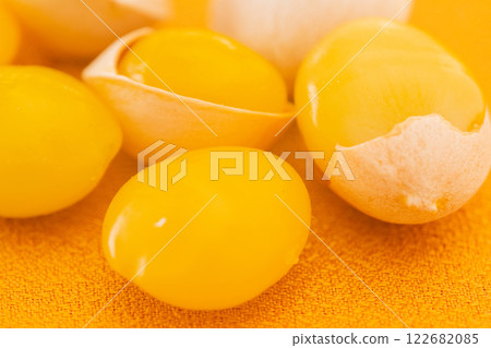 Roasted ginkgo 122682085