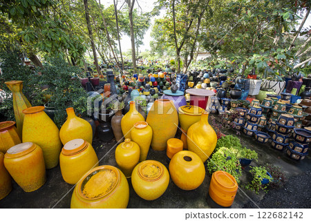 THAILAND RATCHABURI POTTERY CERAMICS SHOP 122682142