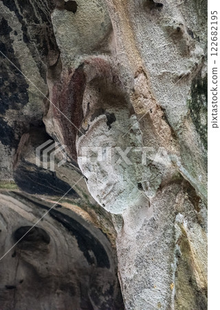 THAILAND RATCHABURI KHAO NGU CAVE 122682195