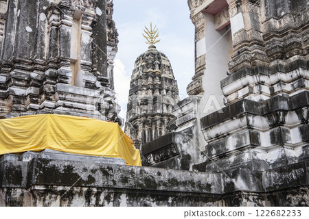 THAILAND RATCHABURI WAT MAHATHAT WORAWIHAN 122682233