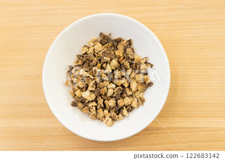 Chinese herbal medicine Sengyu River 122683142