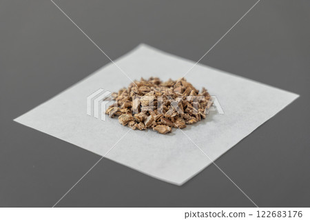 Chinese herbal medicine herbal medicine Eucommia Chinese herbal medicine herbal medicine Eucommia 122683176