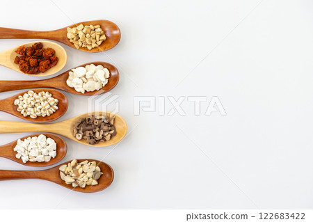 Chinese herbal medicine, herbal medicine, oriental medicine Chinese herbal medicine, herbal medicine, oriental medicine 122683422