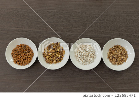 Chinese herbal medicine, herbal medicine, oriental medicine [Ryokeijutsukanto - preparation - 4 sets] 122683471