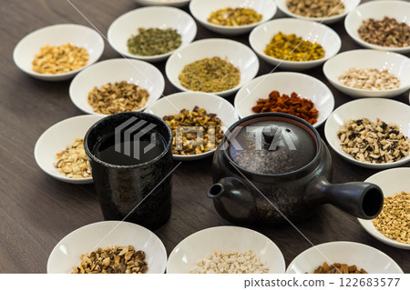 Chinese herbal medicine, herbal medicine, oriental medicine, tea 122683577