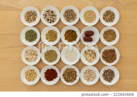 Chinese herbal medicine, herbal medicine, oriental medicine Chinese herbal medicine, herbal medicine, oriental medicine 122683608