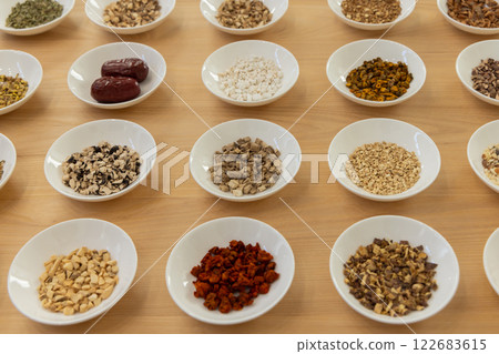 Chinese herbal medicine, herbal medicine, oriental medicine 122683615