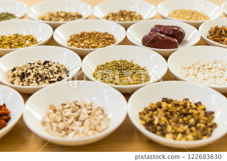 Chinese herbal medicine, herbal medicine, oriental medicine 122683630
