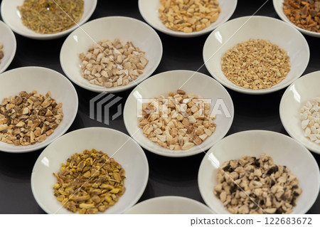 Chinese herbal medicine, herbal medicine, oriental medicine Chinese herbal medicine, herbal medicine, oriental medicine 122683672