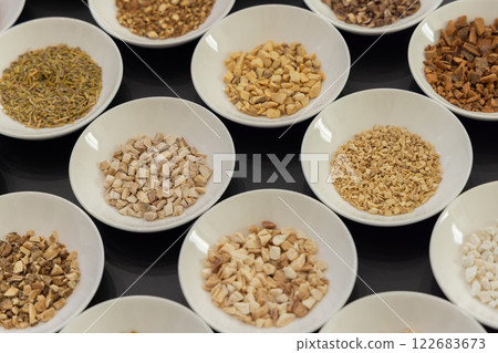Chinese herbal medicine, herbal medicine, oriental medicine Chinese herbal medicine, herbal medicine, oriental medicine 122683673