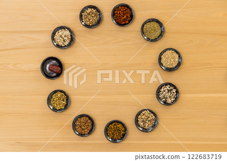 Chinese herbal medicine, herbal medicine, oriental medicine Chinese herbal medicine, herbal medicine, oriental medicine 122683719