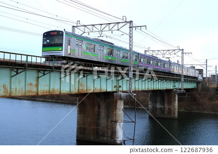 [JR East] 205 series 3100 series ~ 2-way seat car ~ (Senseki Line: Rikuzen-Takasago ~ Fukuda-cho) 122687936