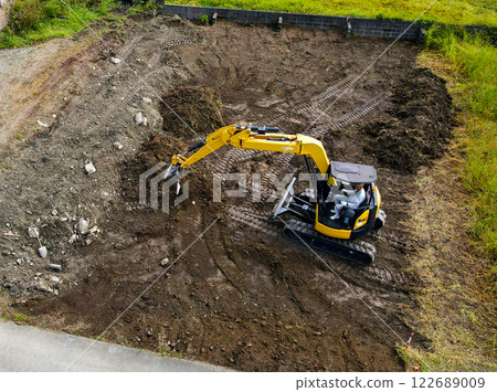 Heavy machinery during land preparation Heavy machinery during land preparation 122689009