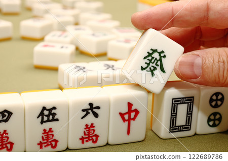 Chinese traditional mahjong game Chinese traditional mahjong game 122689786