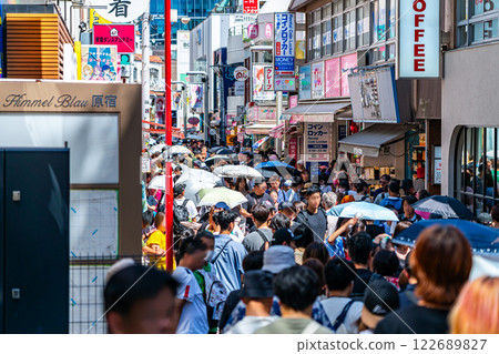 [東京]原宿竹下通人潮湧動 122689827