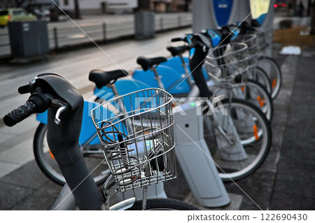 Bicycle rental 122690430