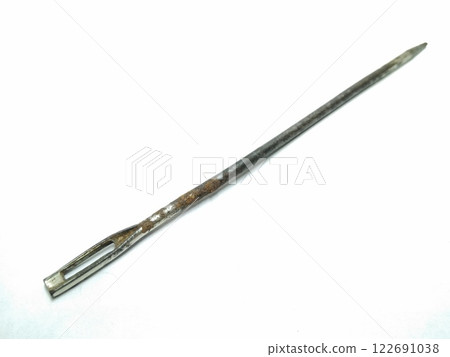 A picture big needle isolated on a white background A picture big needle isolated on a white background 122691038