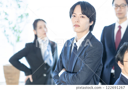 A business consulting team in cool suits 122691267