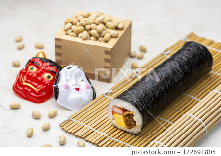 節分吃的惠方捲和吉祥豆 122691803