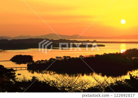[Miyagi Prefecture] Matsushima at sunrise (One of the Three Most Viewed Places in Japan) 122692817