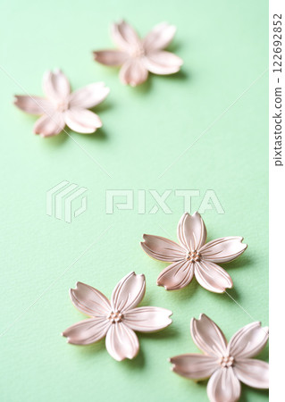 櫻花花瓣物體-春天的形象 櫻花花瓣物體-春天的形象 122692852