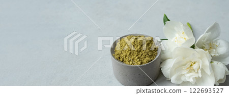 Banner. Raw henna powder for natural hair and eyebrow coloring dyeing 122693527