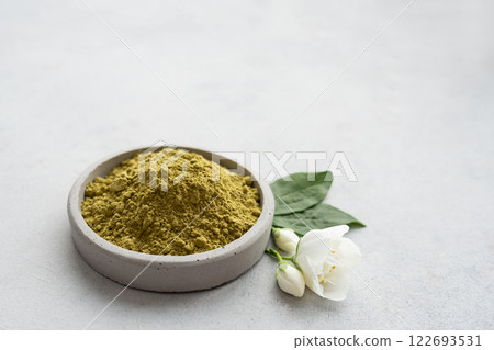 Raw henna powder for natural hair and eyebrow coloring dyeing 122693531