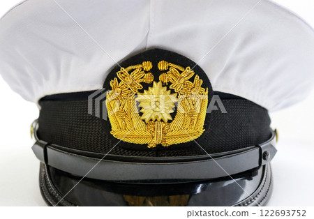 日本交通管制隊所戴官帽上的徽章特寫 日本交通管制隊所戴官帽上的徽章特寫 122693752
