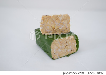 Tempeh is a traditional Indonesian food made from soybeans fermented with the Rhizopus oligosporus fungus Tempeh is a traditional Indonesian food made from soybeans fermented with the Rhizopus oligosporus fungus 122693897